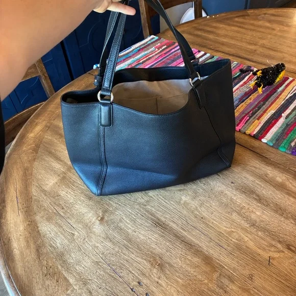 Black Leather Tote Bag - Picture 7 of 11